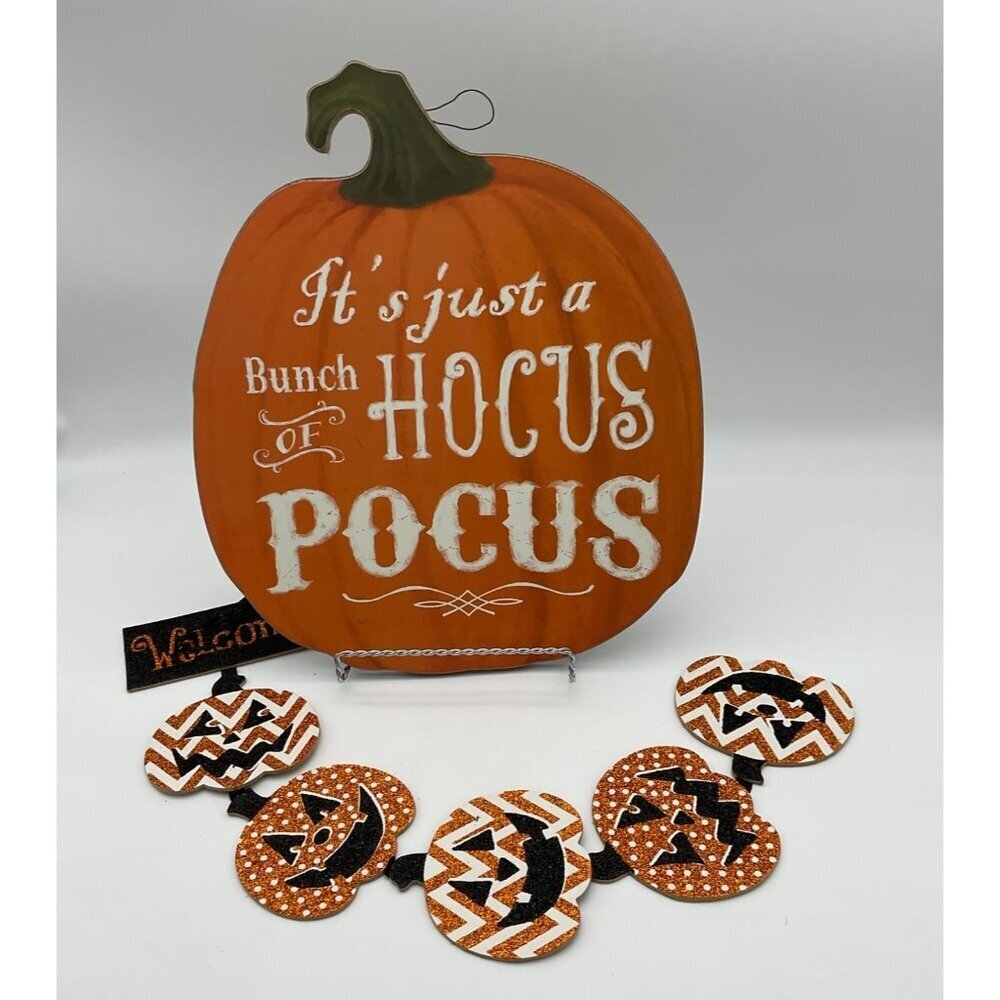 Pair of Wooden Hanging Halloween Pumpkin Signs Glitter Welcome Hocus Pocus